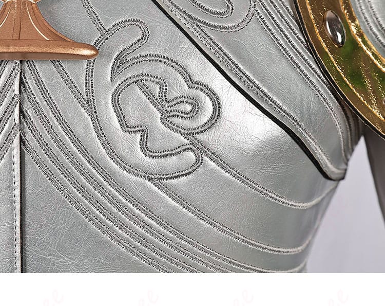 衣襟の装飾のディテール - 銀の騎士コスプレ衣装の襟装飾