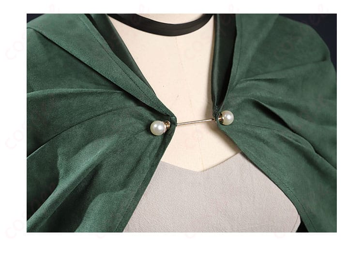 シスヒスコスプレ衣装の襟部分の細かい装飾。細やかな刺繍と装飾が目を引きます。