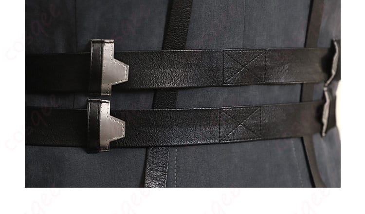 セフィロス ハロウィン コスプレ衣装の羽根付き披肩の詳細。特徴的なデザイン。