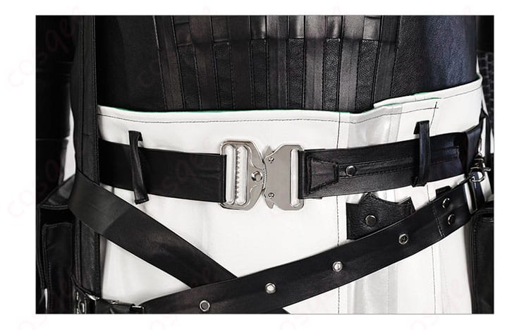 腰ベルト装飾の詳細 - コスプレ衣装のディテール