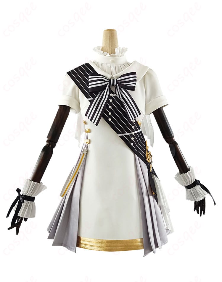 守月スズミのコスプレ衣装、正面からのビュー。高品質なデザインと細部の再現。