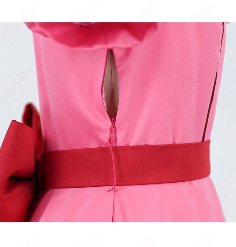 ヒカリのコンテスト衣装に使われている衣鎖のディテール。コスプレファン必見の素晴らしいアクセサリー。