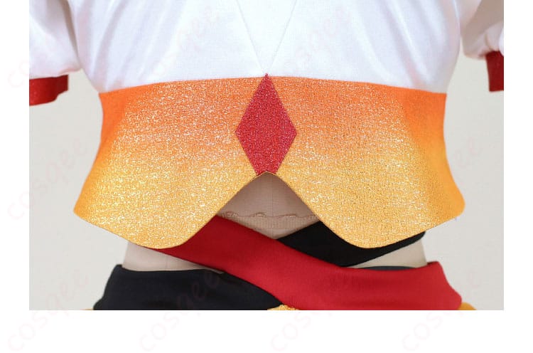 セレナのコスプレ衣装、背面の詳細。細部にまで気を使った丁寧な仕上げです。