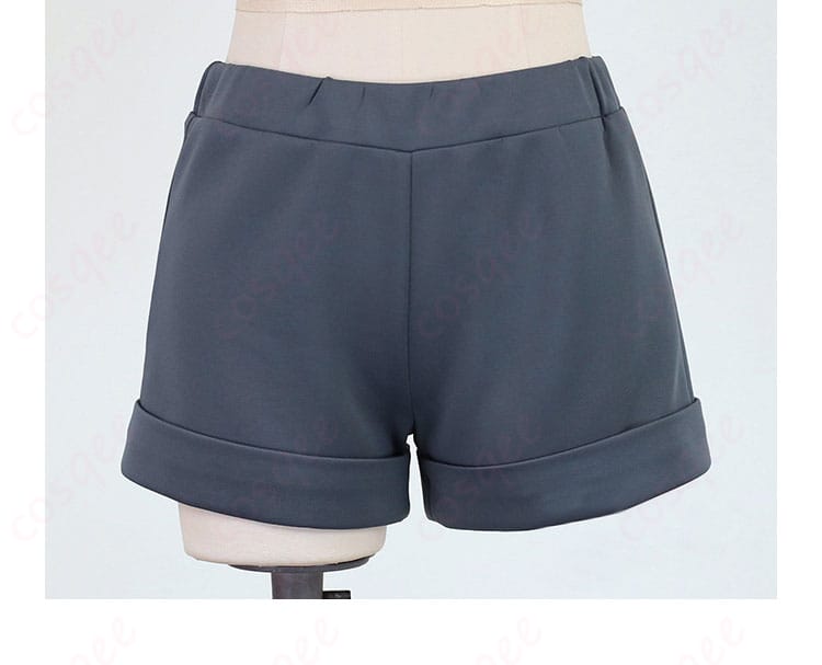 セレナのコスプレ衣装、パンツ部分の装飾。スタイリッシュで動きやすいデザインです。