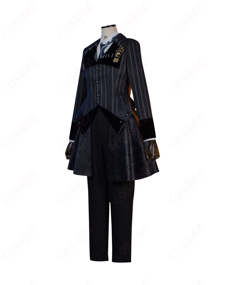 リドル・ローズハートコスプレ衣装の左側面のデザイン。洗練されたシルエットが特徴。