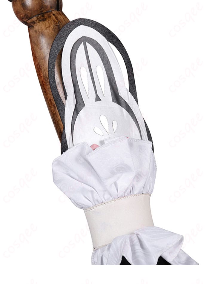 李素裳のコスプレ衣装の腕飾り部分、アクセントとなるデザイン。