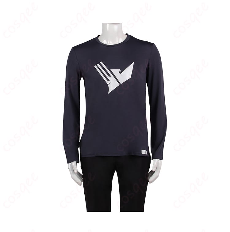 フェニックスの長袖トップス、細かいデザインと仕上がりが際立つ。