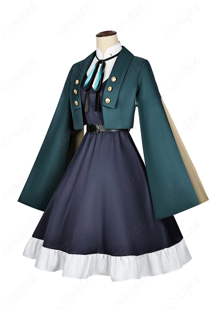 ホタルのコスプレ衣装の側面。衣装のシルエットと細部が際立つ美しいデザイン。