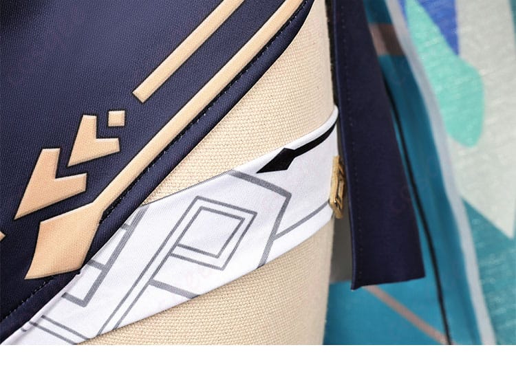 ヴィタのコスプレ衣装の脚部装飾、精緻に施された装飾が衣装にアクセントを加える。