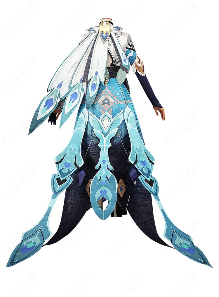 ヴィタのコスプレ衣装背面、背面のディテールも忠実に再現された高再現度の衣装。