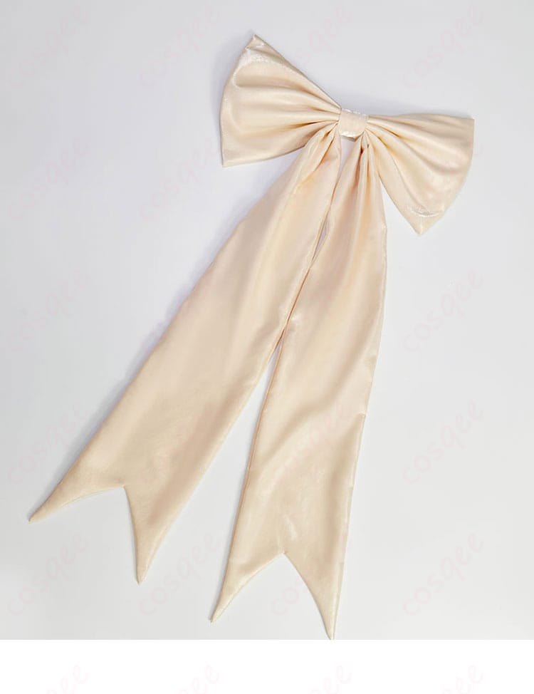 バトルコスチュームの背部装飾。背面も丁寧に再現されています。