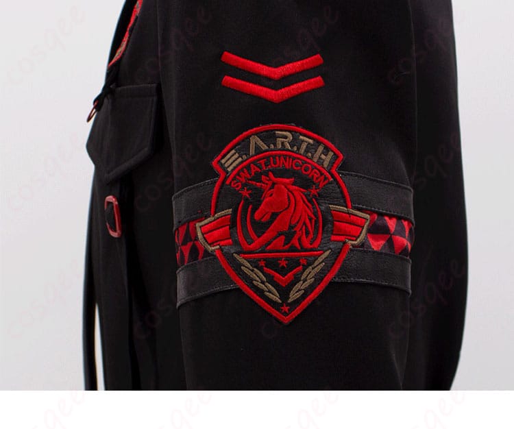 左肩部分の装飾ディテール。ファン必見のディテール。