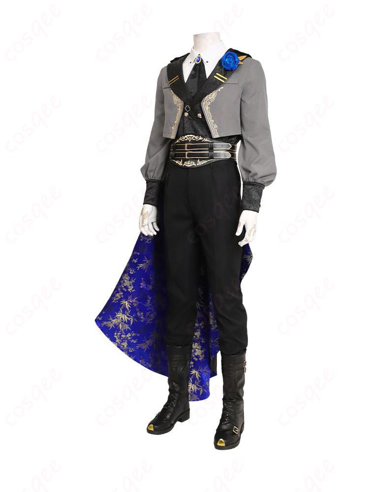 セフィロス ダークナイトスーツ コスプレ衣装の左側の詳細。精緻なデザインが特徴。