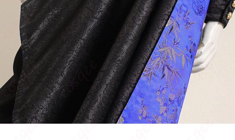 セフィロス ダークナイトスーツの披風のディテール。迫力のあるデザイン。