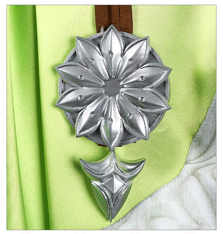 ノフィカのコスプレ衣装の花柄の腰飾りの美しいデザイン。