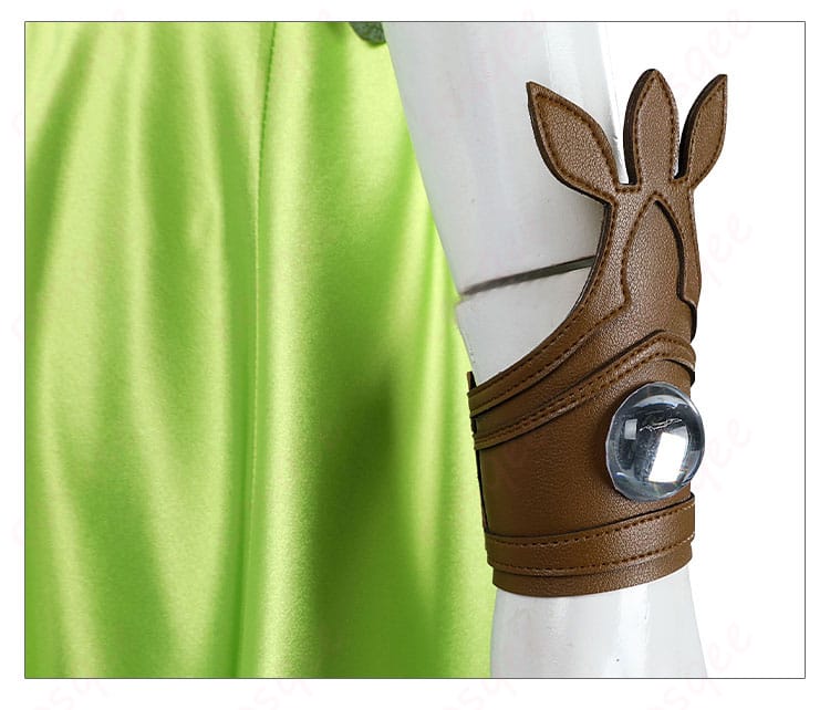 ノフィカ衣装の手腕部分の装飾のディテール。細部までこだわりを感じる。