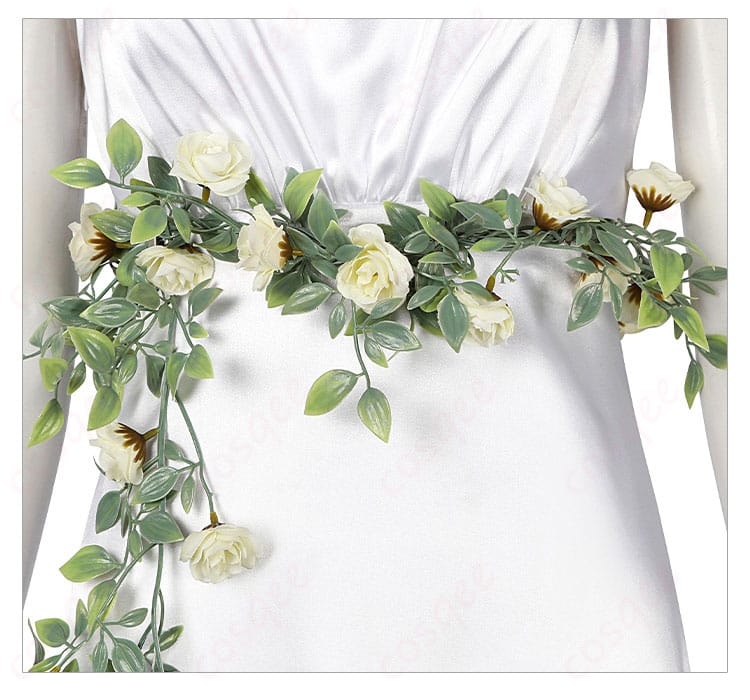 エアリスのネックレスのディテール。華やかで魅力的なアクセサリー。