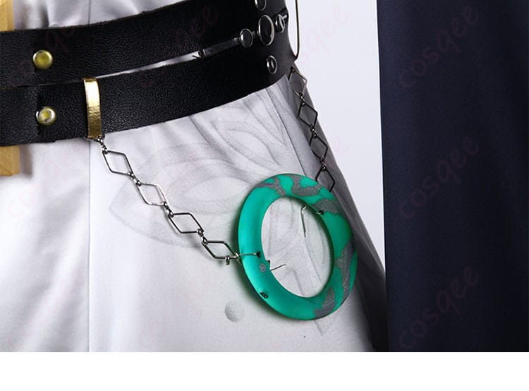 ジェイドのコスプレ衣装の腰飾り部分。細かな装飾が魅力的。