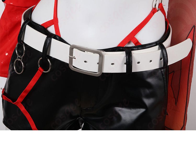 乱破(らんは)コスプレ衣装の腰帯部分の装飾。アクセントとなるディテールが衣装の魅力を引き立てる。