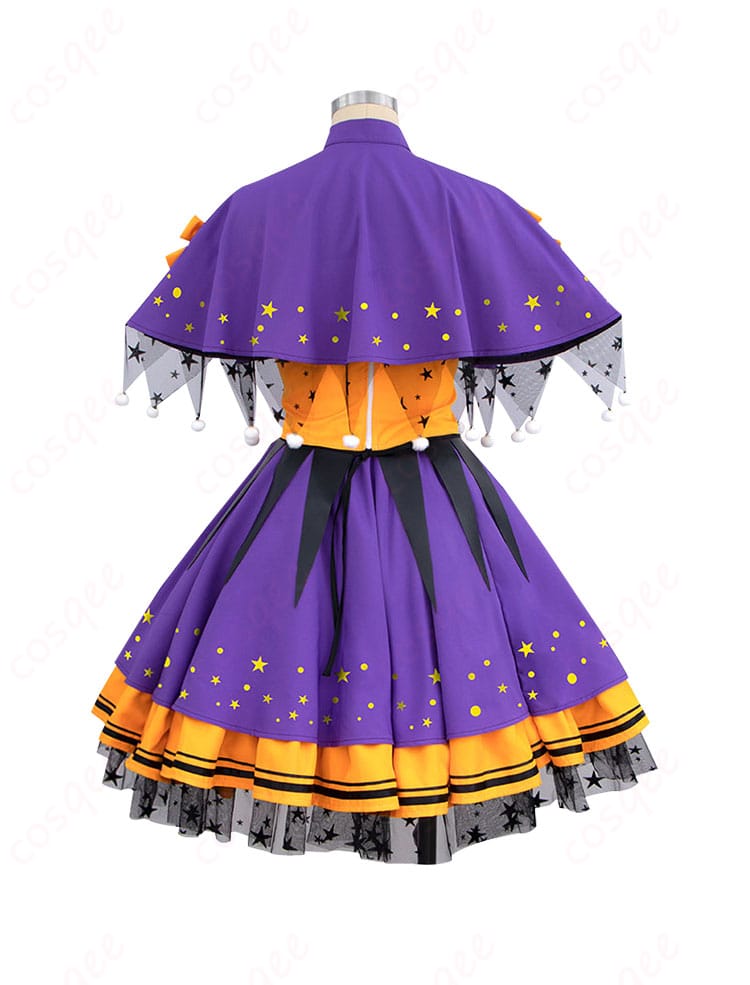 リゼロ エミリア コスプレ衣装 背面写真|背中のデザインも忠実に再現、ハロウィンNight2024衣装の魅力をチェック!