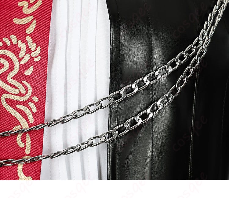 荒廃ラップランドコスプレ衣装のチェーン装飾のディテール。アクセントとしてデザインされたチェーンが印象的です。