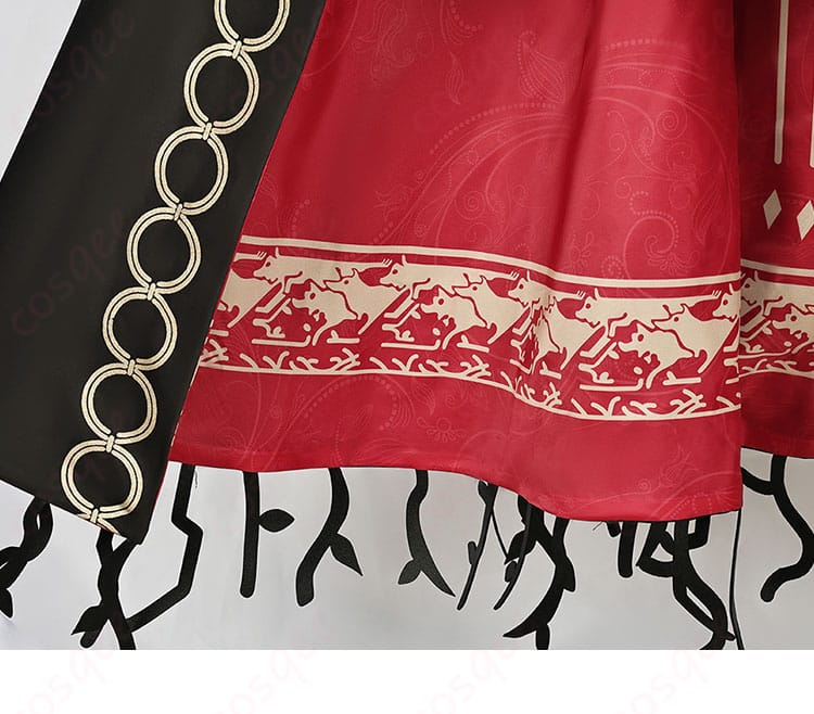 荒廃ラップランドコスプレ衣装のマント内側装飾。細部にまでこだわりが見られるデザイン。