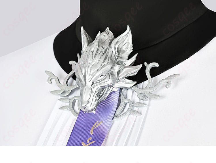 荒廃ラップランドコスプレ衣装の襟元装飾。クラシックな美しさを感じさせるデザイン。