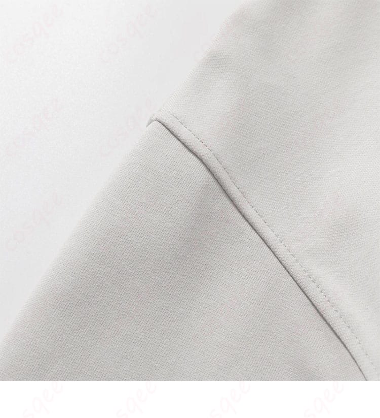 セイヤ コスプレ衣装の衣肩部分の装飾細部。デザイン性が高いディテール。