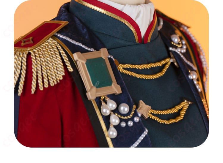 コスプレ衣装の襟装飾。上品なデザインが施された衣装のディテール。