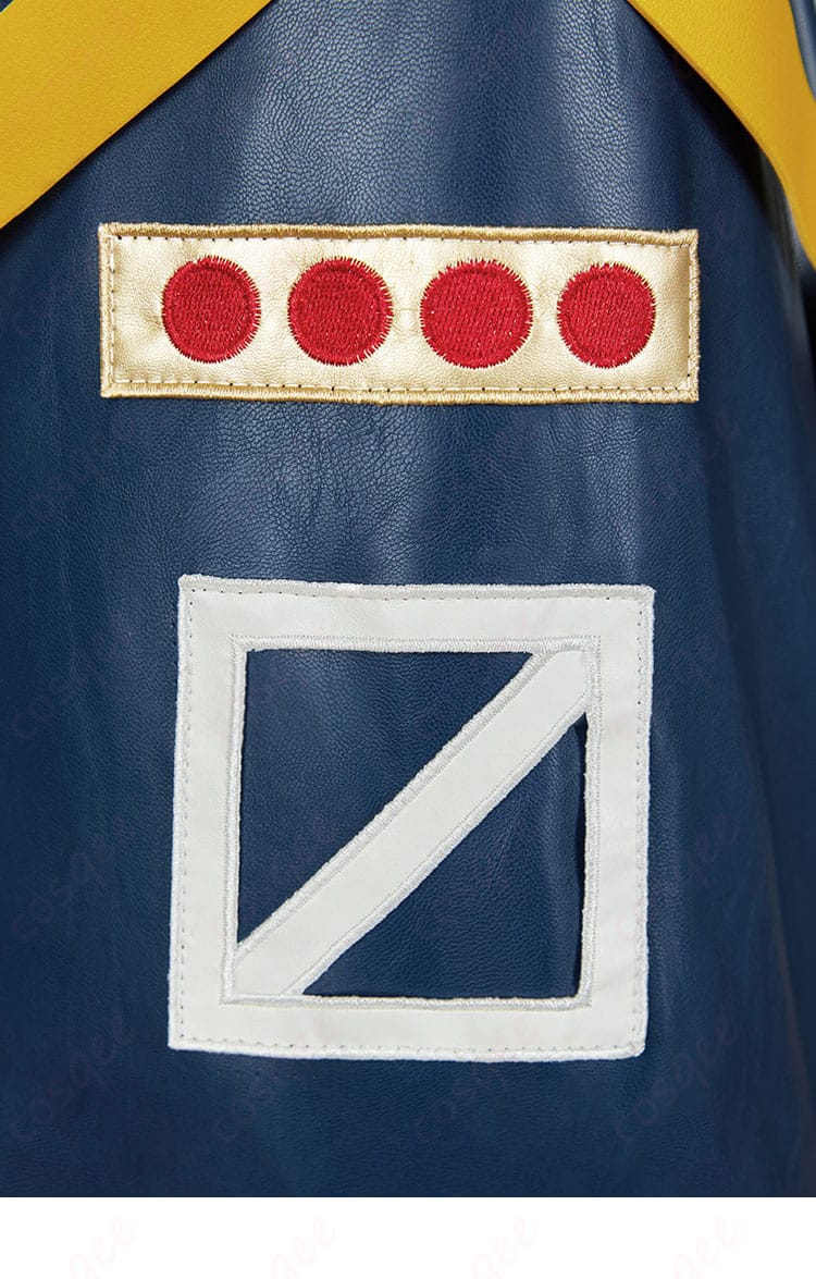 左袖の装飾細部。コスプレ衣装に施された精緻なディテール。