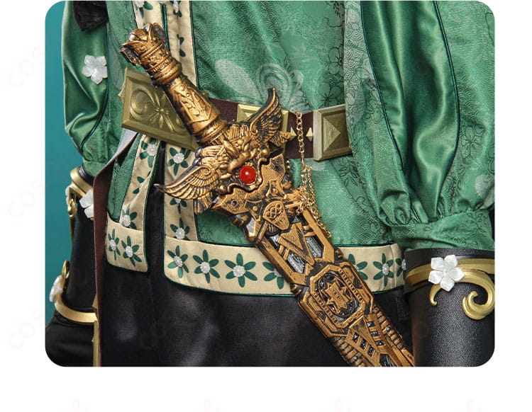 腰の剣飾りのディテール。エミール衣装に欠かせない特徴的な腰飾りのデザインを確認できます。