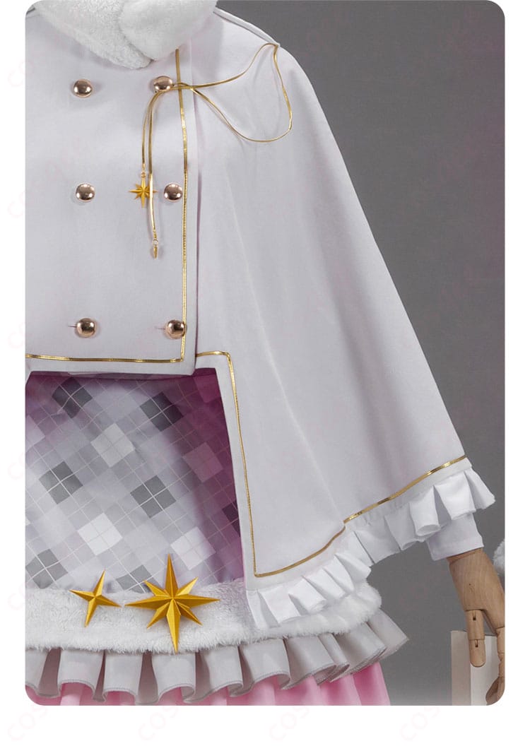 アイカツ! 星宮いちご コスプレ衣装 ホワイトポンチョの全体的な装飾細部。スパンコールや刺繍の美しいディテールを確認。