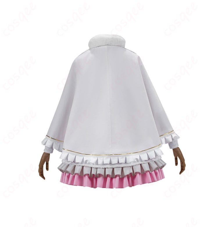 アイカツ! 星宮いちご コスプレ衣装 ホワイトポンチョの背面画像。ポンチョの特徴的なデザインと細部をチェック。