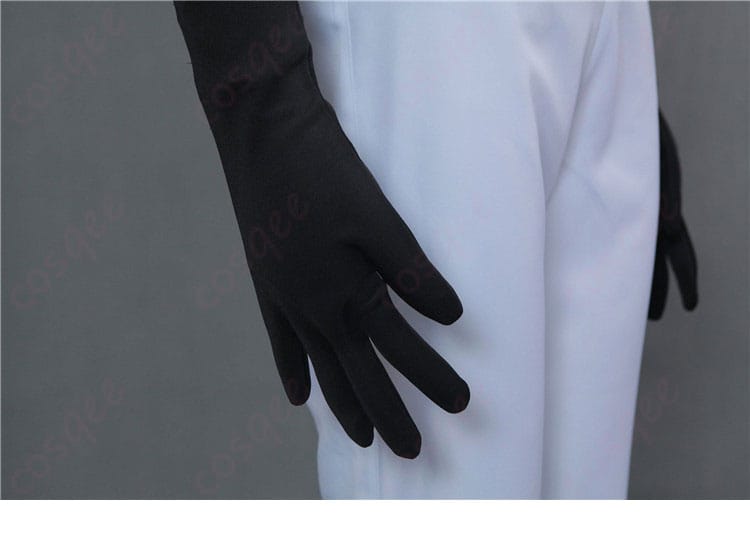 コジロウの制服コスプレ衣装の手袋装飾ディテール