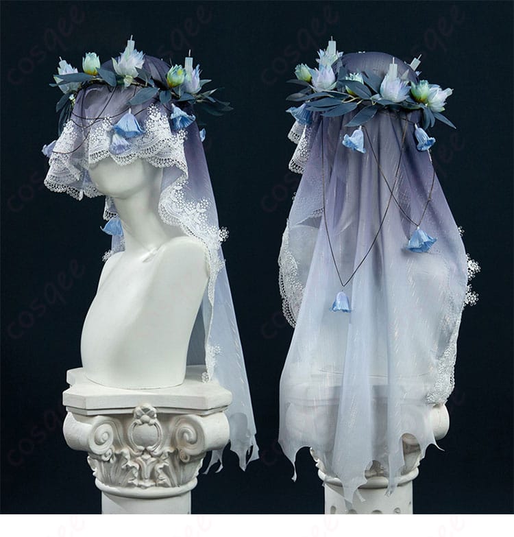 頭巾と花飾りの装飾詳細、メリー・プリニウスのキャラクターにぴったりの装飾。