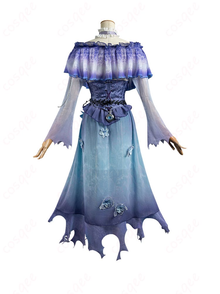 商品背面のコスプレ衣装、メリー・プリニウスの「霊の蝋燭」コスプレ衣装の後ろ姿、細部まで再現。