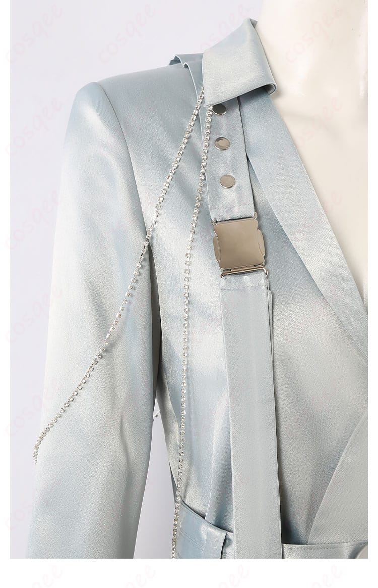 ルカ(LUKA)コスプレ衣装の肩袖装飾詳細 - 細かい部分まで丁寧に仕上げられた肩袖