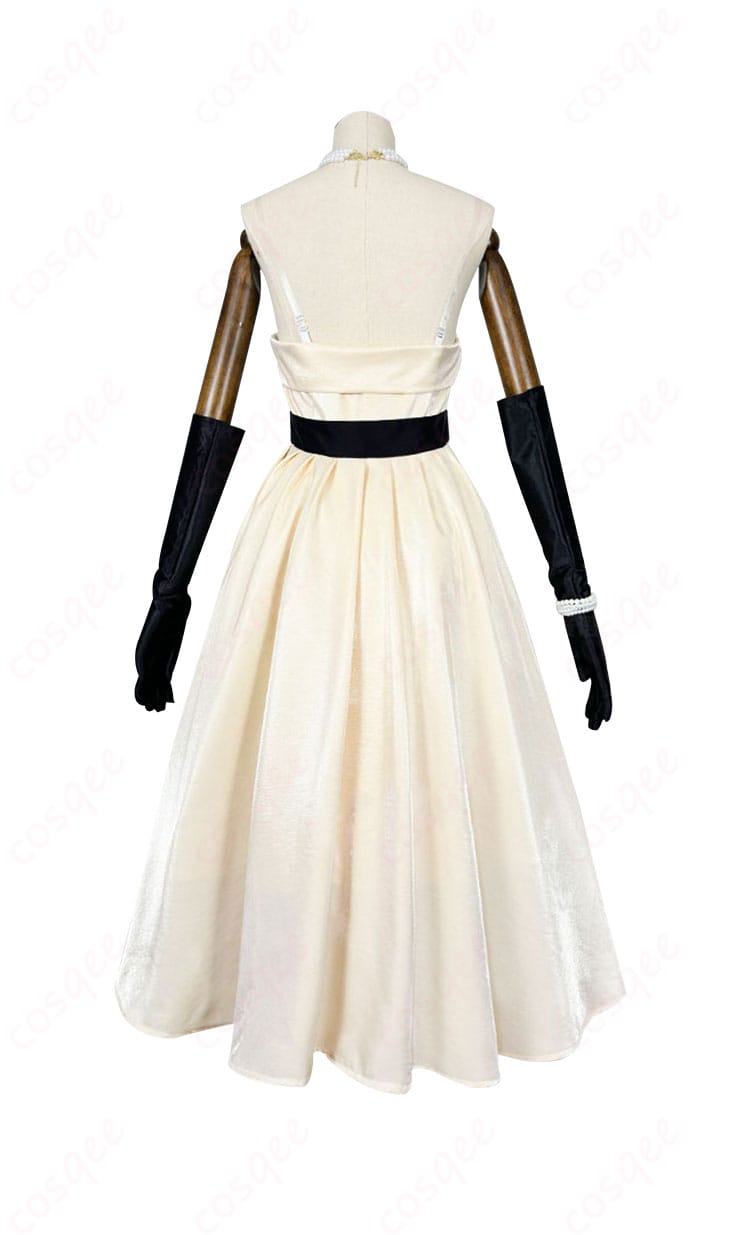 商品背面のコスプレ衣装。背面のデザインも細部まで再現された『白に溶ける』の特徴。