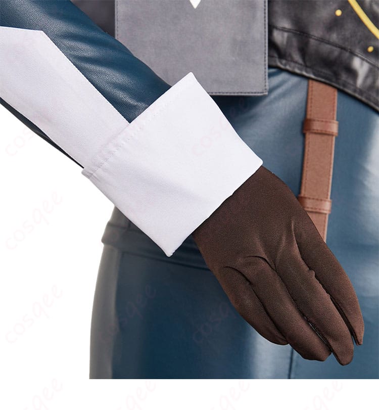ヒュルケンベルグ コスプレ衣装の袖口装飾。細部までこだわりが感じられる。