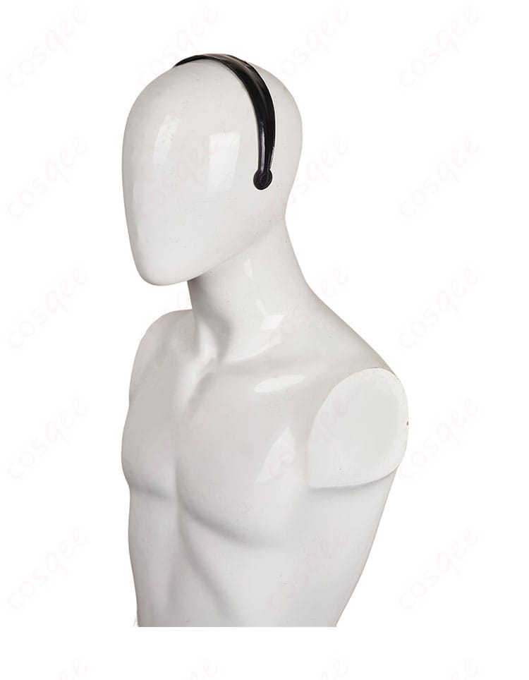 頭飾りの装飾の詳細写真 - ストロールの頭飾り。キャラクターの印象を引き立てる大切なアクセサリー。