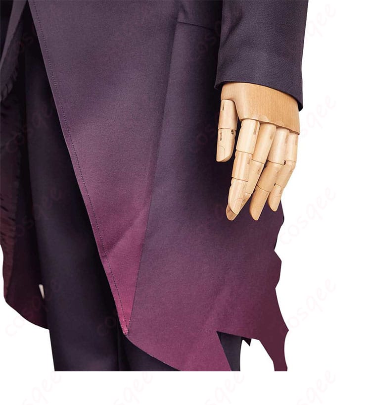 服の襟部分の装飾詳細(別角度) | 高倉健(オカルン) コスプレ衣装 襟の装飾