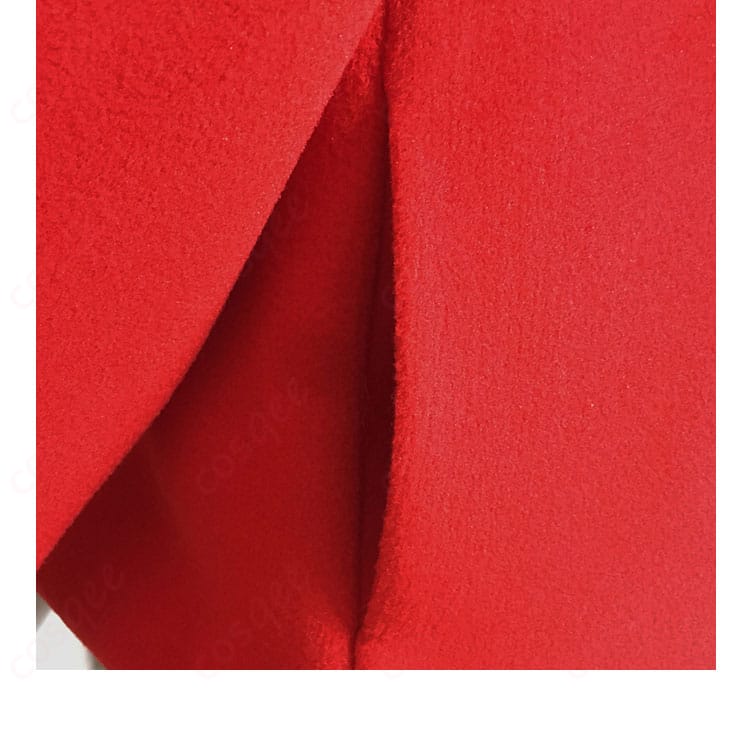 衣袋装飾の細部 – コスチュームの衣袋部分の装飾。細部まで完璧に仕上げられています。