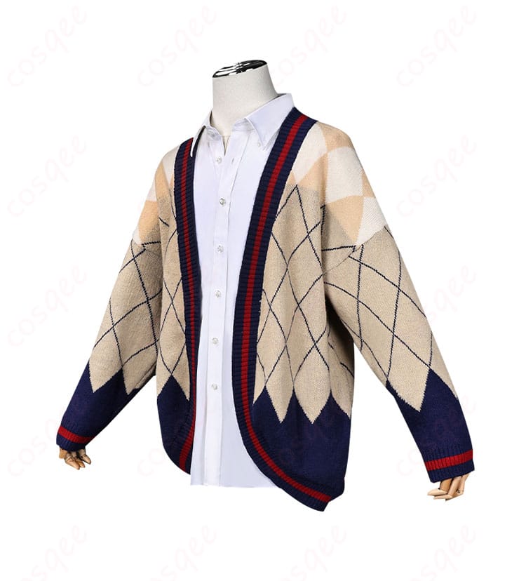 恋と深空 ホムラ コスプレ衣装の側面画像。衣装のラインや細部がよく見え、実際の着用感をイメージしやすい。