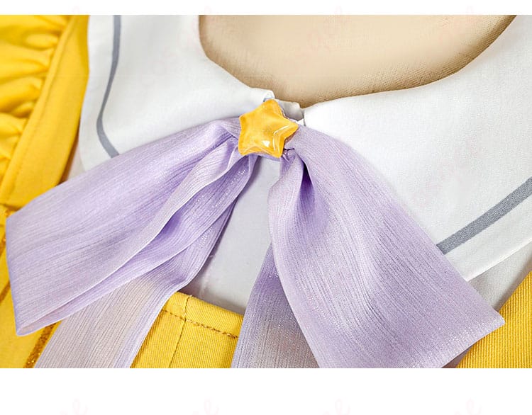 衣服のリボン装飾の細部画像。アニー・レスターのコスプレ衣装に使われた美しいリボン、ディテールにこだわり。