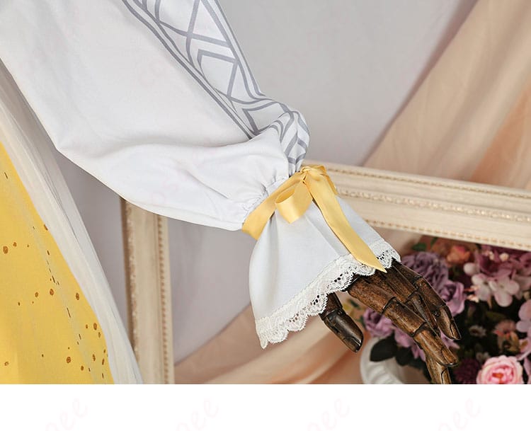 衣袖装饰细节图。アニー・レスターのコスプレ衣装の袖口装飾、細部まで再現されたデザイン。