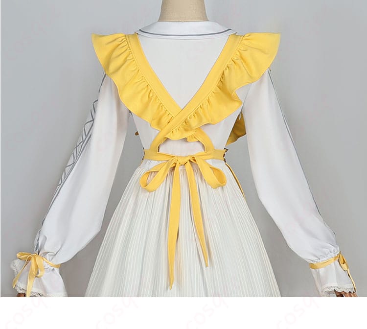 服装背面细节图。アニー・レスターのコスプレ衣装の背面のディテールが見える。