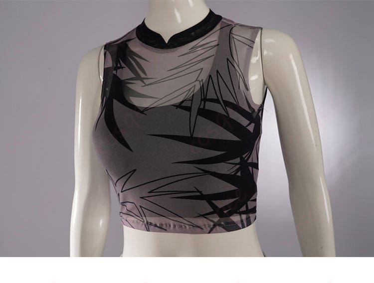 服装上衣のディテール。上衣部分の細かな仕上げとディテールが強調された写真。