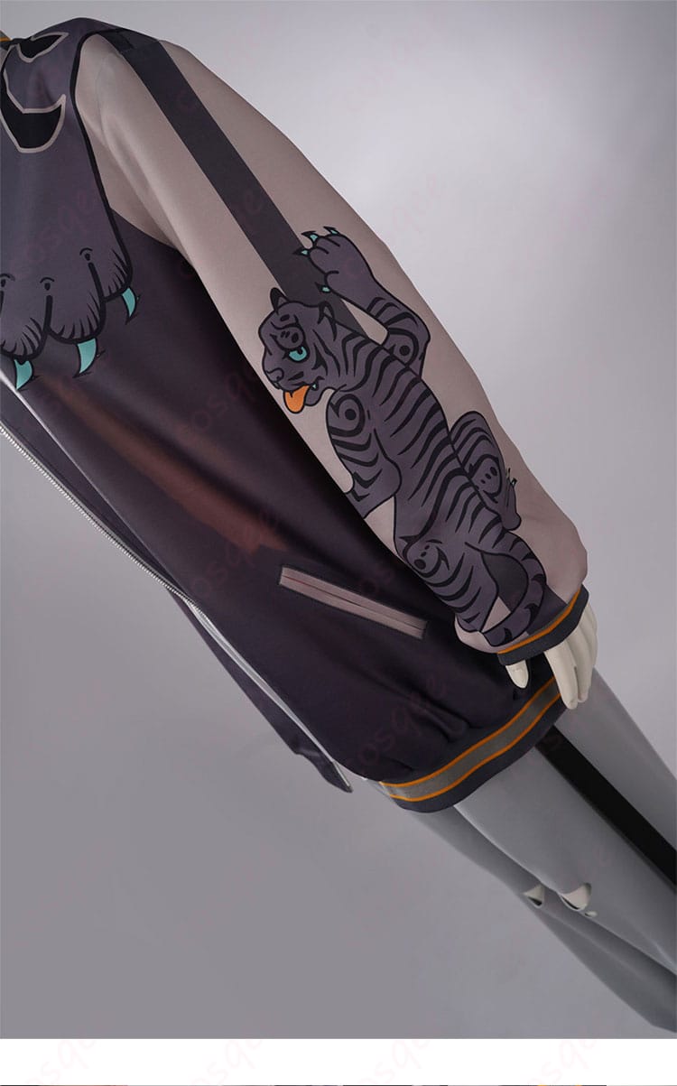 衣袖装飾のディテール。衣装の袖部分の細かい装飾が見えるディテールショット。