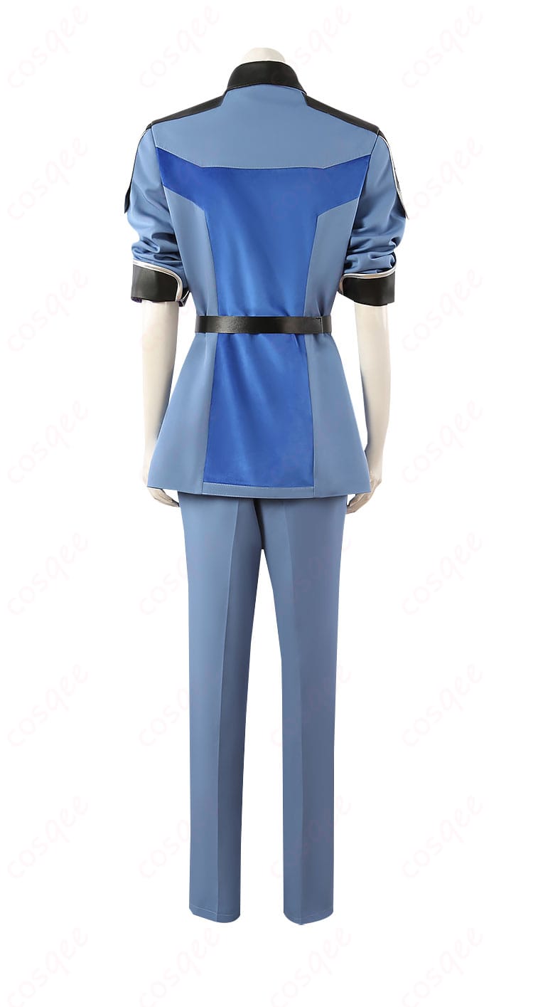 コスプレ衣装の背面。ムウ・ラ・フラガの制服の背面デザイン、背中の装飾が鮮明に表現されています。