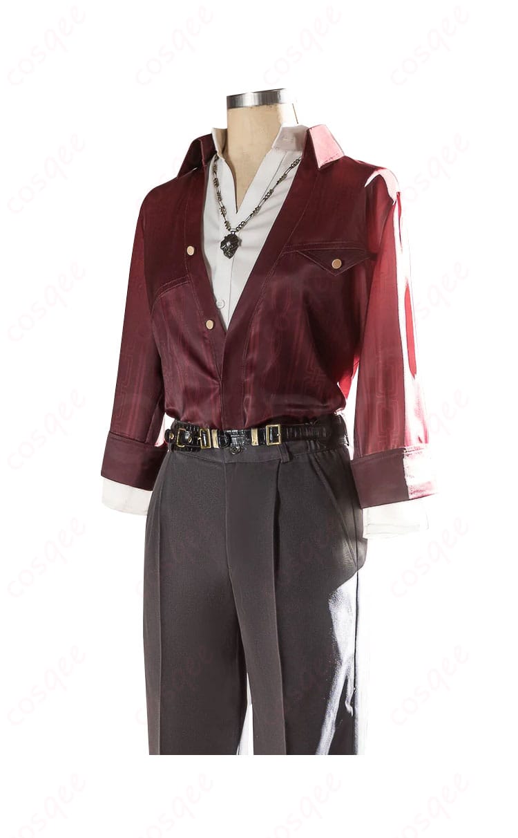 コスプレ衣装の装飾部分のクローズアップ画像。細かい刺繍やアクセサリーが確認できます。